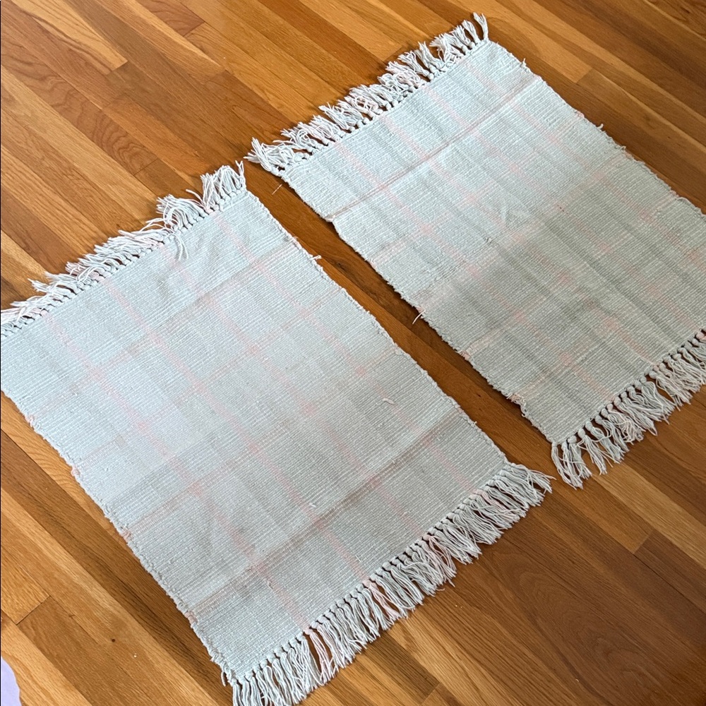 Woven Fringe Throw Rugs - Picture 7 of 7
